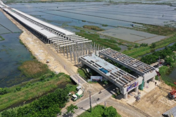 Telan Biaya Rp 15 Triliun, Jalan Tol yang Menghubungkan Semarang – Demak Ini Juga Menjadi Tanggul Laut?