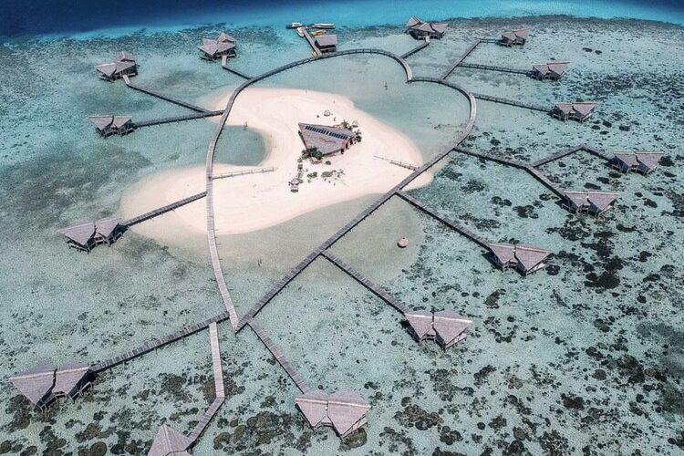 3 Jam dari Kota Gorontalo, Pulau Terpencil Ini Punya Keindahan Alam Menakjubkan: Berbentuk Love