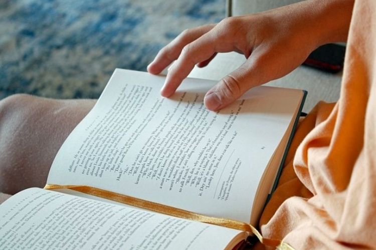 Bikin Sedih! Daerah ini Masih Miliki Penduduk Buta Huruf Terbanyak di Jawa Barat, Apakah Kotamu? 