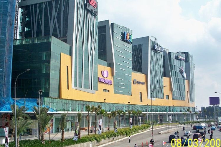Termewah dan Terluas se-Jawa Timur, 5 Mall di Surabaya Ini Buat Pengunjung Harus Bawa Gmaps saat Keluar