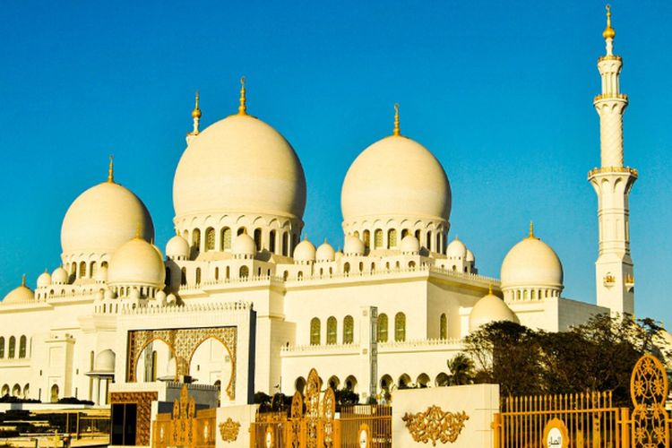 Jawa Timur Punya Pondok Pesantren yang Jadi Ikon Ponpes se Indonesia! Dalamnya Ada Stadion?