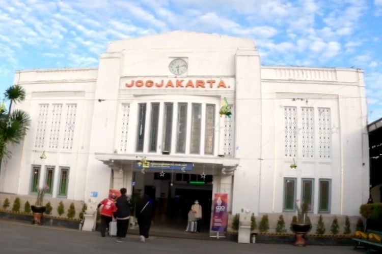 5 Stasiun Kereta Api di Jawa Tengah Ini Cocok Dijadikan Destinasi Wisata, Ada yang Putar Lagu Keroncong