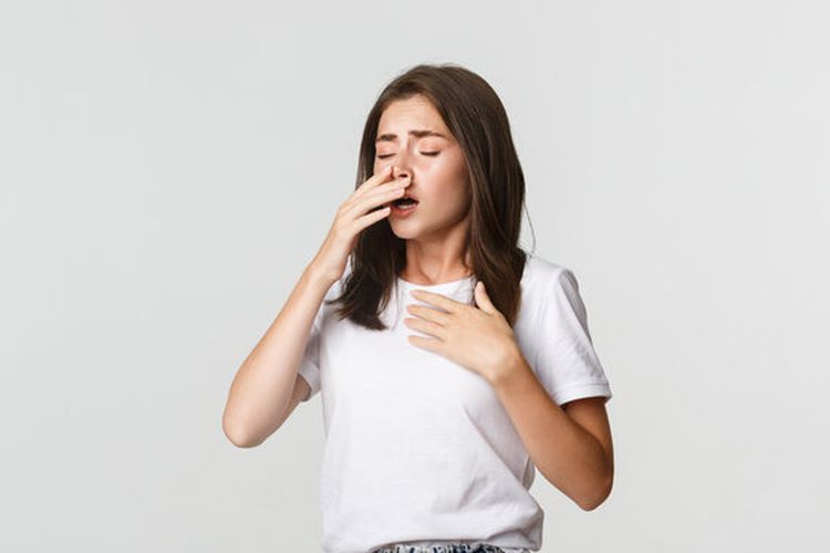 Mitos Mata Terlepas Saat Bersin? Ini Fakta Yang Akan Terjadi Saat Mencoba Bersin Dengan Mata Terbuka