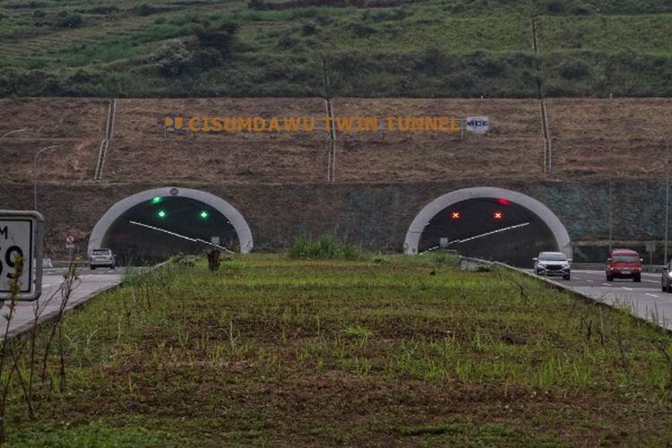 Wow Proyek Sultan! Inilah Jalan Tol Yang Dilengkapi Terowongan Bukit Terpanjang di Indonesia