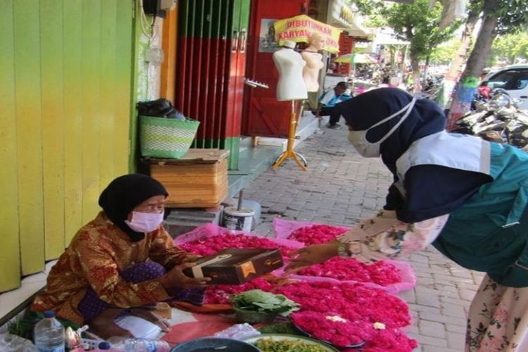 Terkenal Sebagai Daerah Industri di Jawa Timur, 2 Daerah Ini Malah Catatkan Angka Kemiskinan yang Meroket