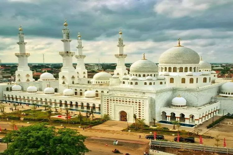 Bikin Heboh! Tak Disangka Biaya Perawatan Masjid Termegah Sheikh Zayed Solo Telan Dana 20 Miliar per Tahun