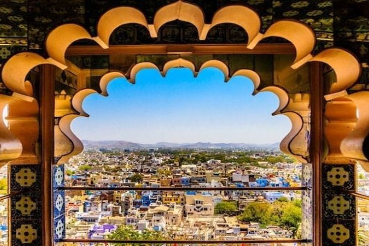 Bikin Penasaran Saja! Jawa Timur Punya Istana di Dalam Gua, Kira-kira Siapa Pembuatanya?