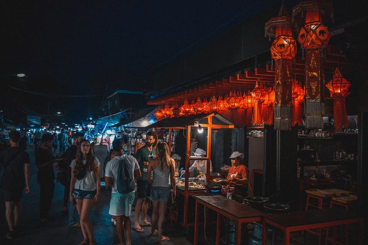 Suasana Mirip China, Wisata Streetfood di Surabaya Ini Ajak Wisatawan Nikmati Kuliner dengan Sensasi Berbeda