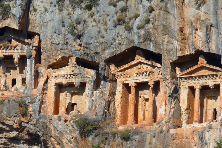 Suku di Sulawesi Utara Ini Punya Ritual Unik saat Penguburan, Posisi Mayat Bukan Telentang Tapi…