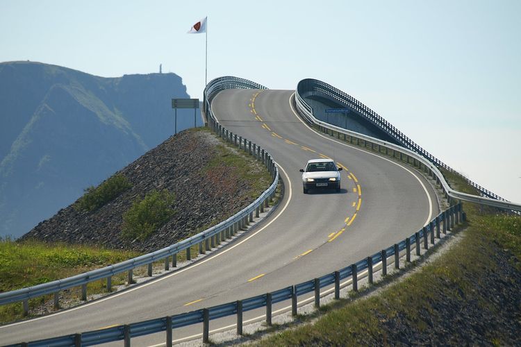 Telan 13,7 Triliun dengan Panjang 16 KM, Tol di Jawa Barat Ini Jadi Jalan Paling Berbahaya di Dunia