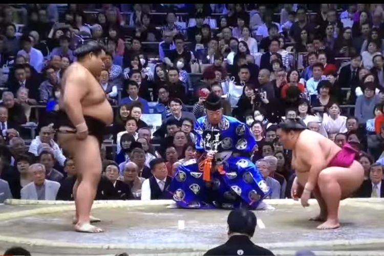 Capai Berat 200 Kg! Ternyata Ini Penyebab Pegulat Sumo di Jepang Tidak Disebut Obesitas, Alasannya…
