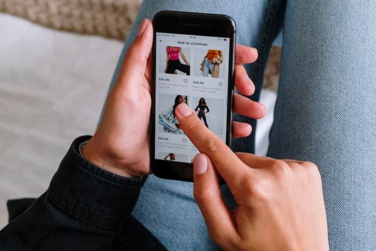 Shopee Live Ladang Cuan Artis, Nasib Seller Kecil di Ambang Kebangkrutan