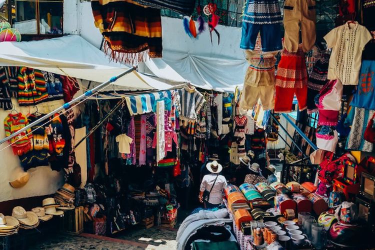 23 Km dari Yogyakarta, Pasar Tradisional di Surakarta Ini Namanya Berasal dari Suara Kereta Api!