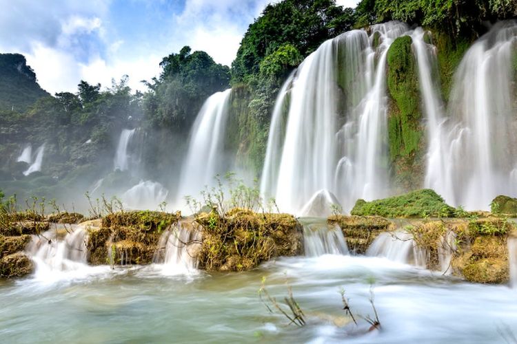 Bak Puncak Bogor, Air Terjun Indah Setinggi 109 Meter di Sulawesi Selatan Ini Hanya Pasang Tarif Rp 5000?