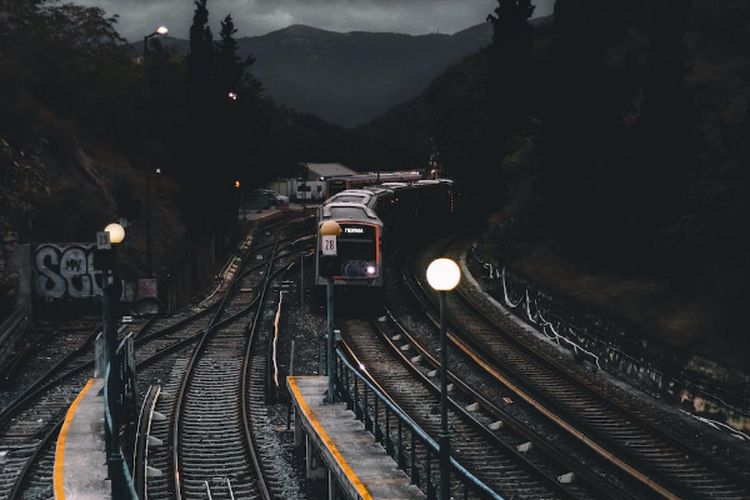 Dibangun Selama 7 Tahun, Kereta Api yang Jadi Bagian Trans Sulawesi Ini Bakal Hubungkan Makassar dan Manado?