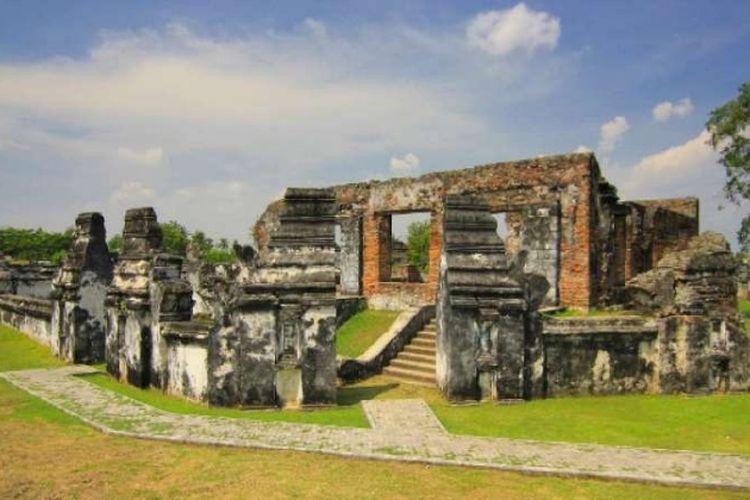 Menjadi Saksi Kejayaan Kesultanan Banten, Kini Keraton di Serang Ini Hanya Menyisahkan Puing-puing