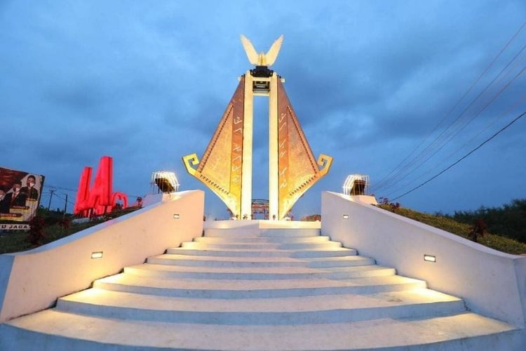 Pakai APBD Rp 3,3 Miliar, Pembangunan Tugu Termegah di Lampung Ini Sempat Tersendat 2 Tahun