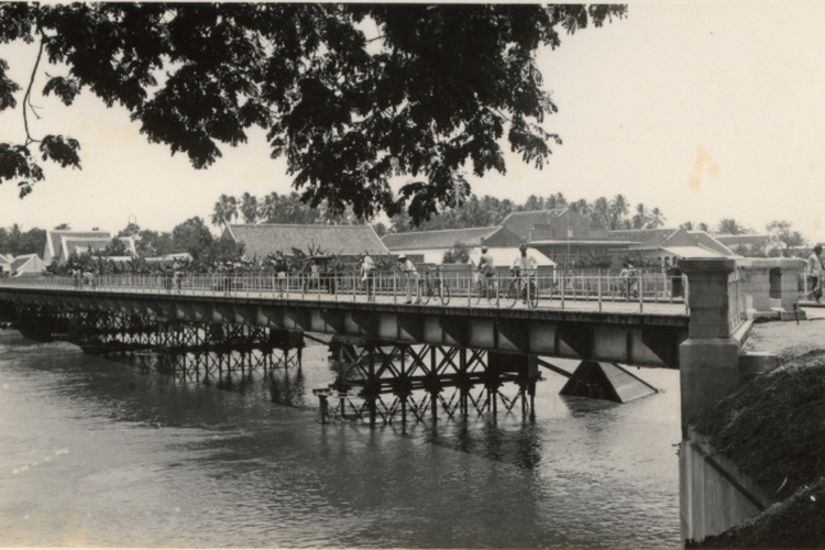 Berkali-kali Ganti Desain, Jembatan Tertua di Kediri Jawa Timur Ini Akhirnya Ikuti Jejak Iron Bridge, Kenapa?