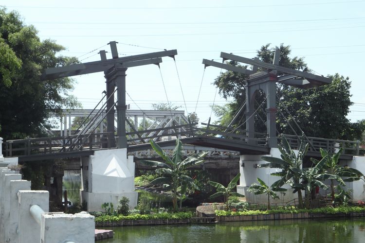 Telah Beroperasi 400 Tahun, Inilah Jembatan Tertua di Indonesia, Benarkah Telah Beralih Fungsi?