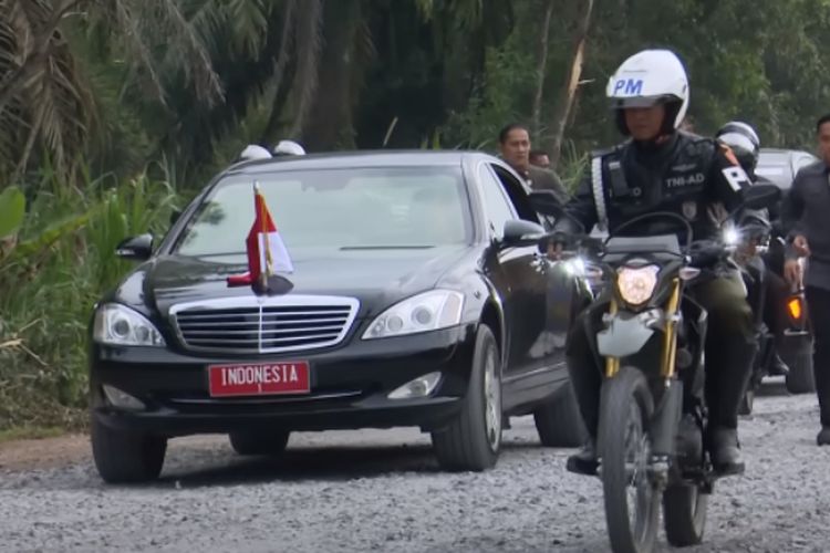 Warga Lampung Sumringah! Presiden Joko Widodo Janjikan Rp800 M Buat Perbaikan 15 Jalan Rusak, Ini Lokasinya