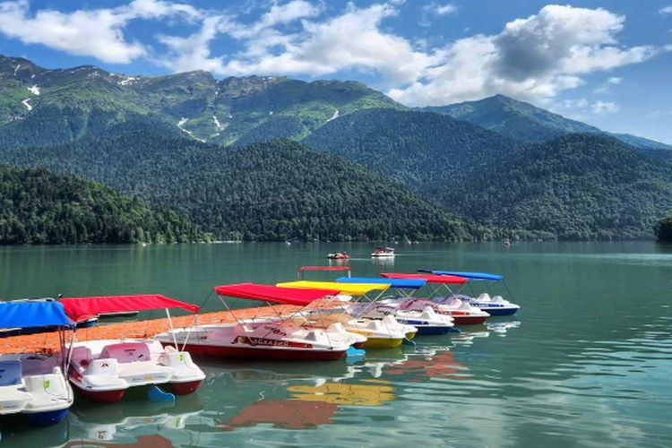 Bukit Unik Berbentuk Unta Di Kalimantan Barat Ini  Bentuknya Selalu Berubah-Ubah, Memiliki Ketinggian 925 M