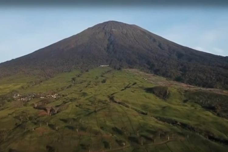 Hampir 7 Jam dari Kota Palembang, Gunung Tertinggi di Sumatera Selatan Ini Alami Letusan Dahsyat di Tahun 1884