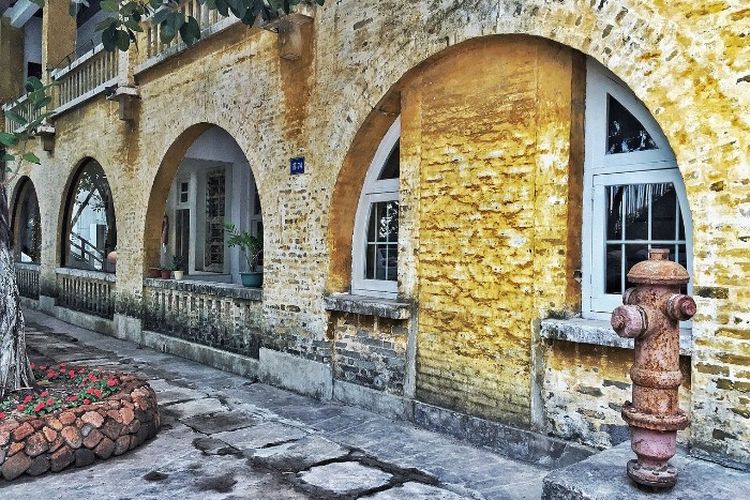 Dulunya Jadi ‘Jalur Tikus’ Belanda, Kini Lorong Sepanjang 50 M di Surabaya Jadi Wisata Vintage Kekinian