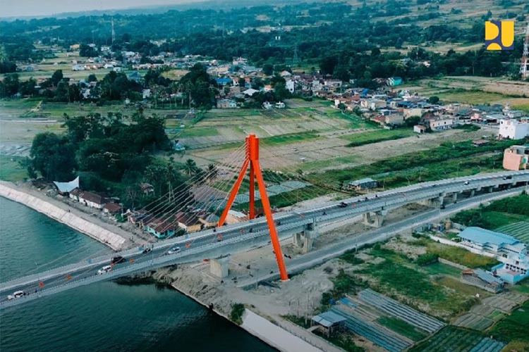 Luar Biasa! Ini Jembatan Rp 173 M yang Jadi Satu-Satunya Akses Darat ke Pulau Samosir: Diresmikan Presiden RI