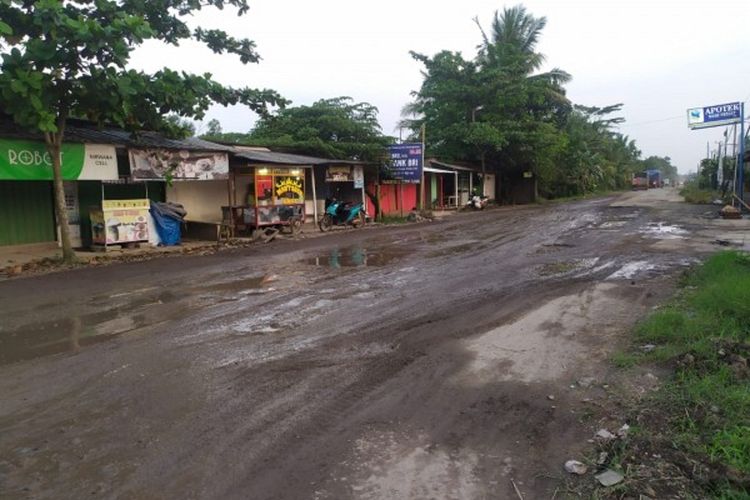 29 Ribu Km Jalan Lampung Rusak, PUPR Renovasi Penghubung Lintas Tengah, Timur, Barat yaitu di Ruas…