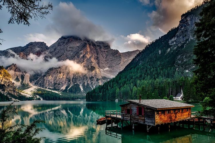 Luasnya 271 Hektar! Danau di Jambi Ini Lokasinya Diapit oleh Dua Gunung, Dulunya Hanya Dimiliki oleh 4 Orang