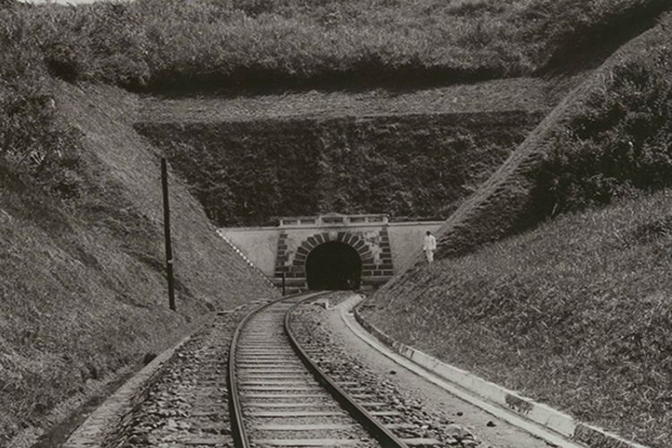 Dibangun Sejak 1902! Pembangunan Terowongan Kereta Api di Provinsi Jawa Barat Ini Harus Membelah Perbukitan