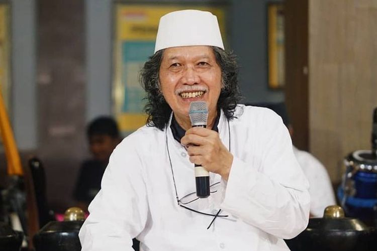 Generasi Sandwitch Ingin Kaya Tanpa Ngepet, Ini Kiat-Kiatnya! Cak Nun Ungkap Rahasia: Manja ke Allah SWT