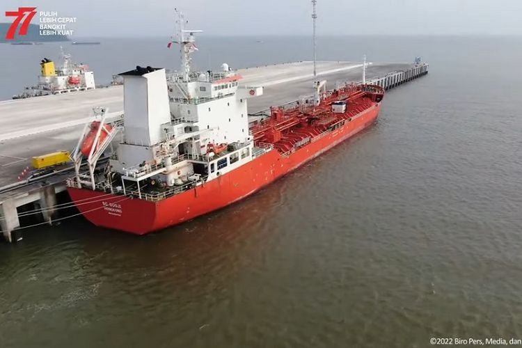 Pelabuhan Terbesar di Kalimantan Barat Ini Punya Peran Besar dalam Perkembangan Industri