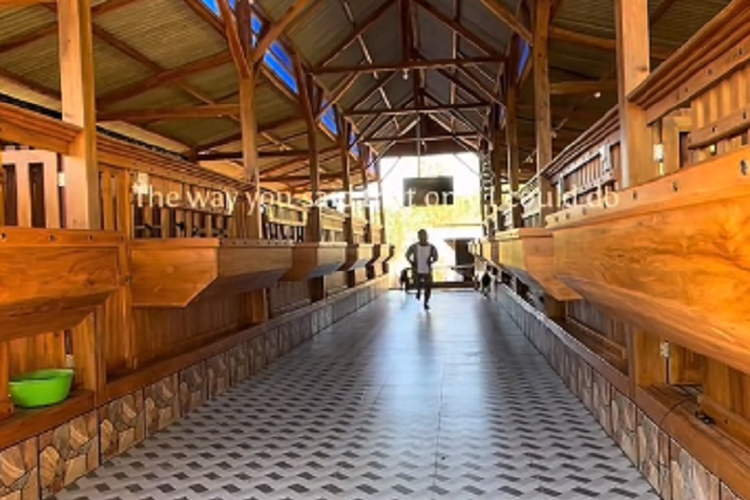 Kandang Kambing Sultan di Tuban Curi Perhatian Dengan Fasilitas Lengkap, Habiskan Rp 400 Juta?