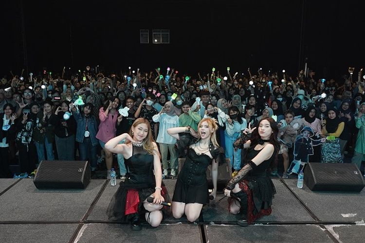 Festivibes Now Boarding Sukses Digelar Meriah di Jakarta, 12.000 Komunitas Kpop Hadir
