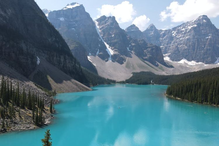 Pesona Danau Terbesar Kedua di Sumatera, Berada di Antara Provinsi Sumatera Selatan dan Lampung, Namanya…