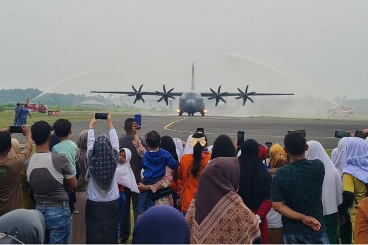 Pesawat C-130J Super Hercules TNI AU Tiba di Natuna, Siap Luluh-lantahkan Kapal Militer China?