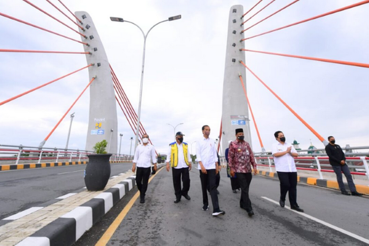 Kuras Anggaran Rp 278 Miliar, Jembatan Terbesar di Kalimantan Selatan Ini Menyimpan Keunikan Tersendiri