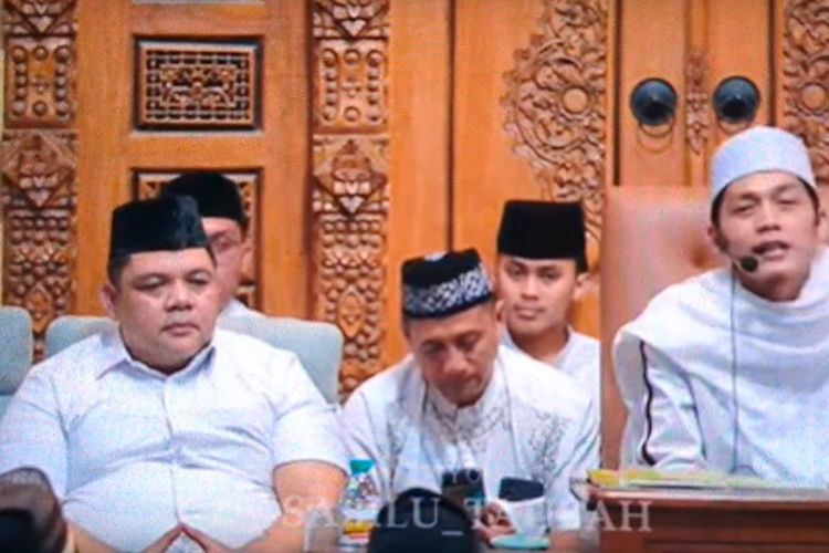 Usai Dikabarkan Dibentak Petugas di Bandara Soekarno Hatta, Gus Iqdam Kedatangan Kepala Imigrasi