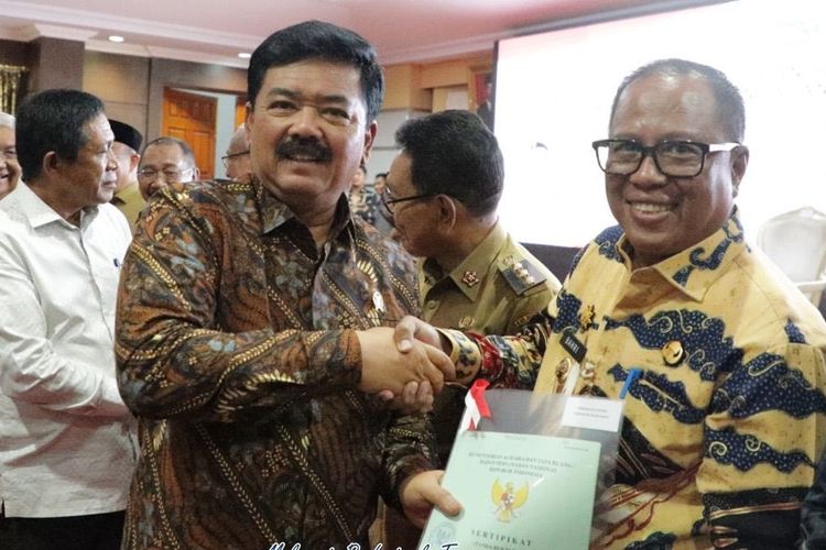 Selamatkan Rp 643,9 Triliun Aset Negara, Menteri ATR Kepala BPN Serahkan 260 Sertifikat di Sulawesi Tenggara