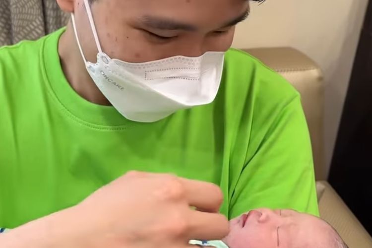 Baru Lahir Langsung Dapat 53.8k Followers, Putri Pertama Sisca Kohl dan Jess No Limit Jadi Selebgram!