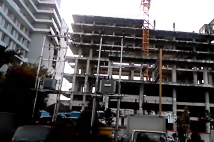 Dibangun Sejak Tahun 2012, Gedung Tertinggi di Kalimantan Barat Ini Mangkrak dan Belum Jadi hingga Saat Ini?