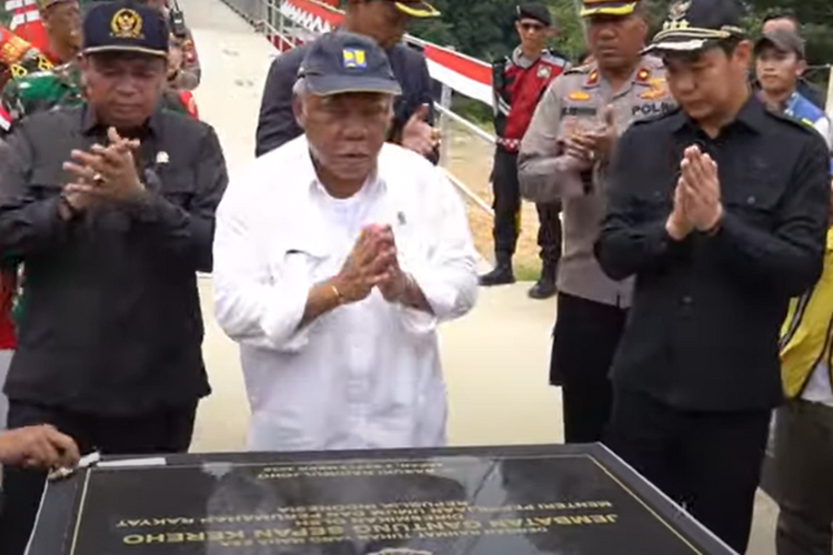 Menteri PUPR RI Basuki Hadimuljono Datang ke Kabupaten Kapuas Hulu untuk Resmikan Jembatan ini, Ada yang Tahu?