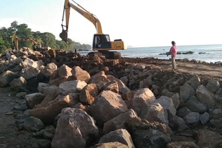 Penghasilan Nelayan Merosot, Proyek Reklamasi di Pesisir Pantai Bandar Lampung Bakal Mangkrak Lagi?
