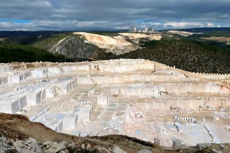 Dulunya Tambang Batu Terbengkalai, Lahan Ini Disulap Menjadi Destinasi Wisata Menarik di Sulawesi Selatan