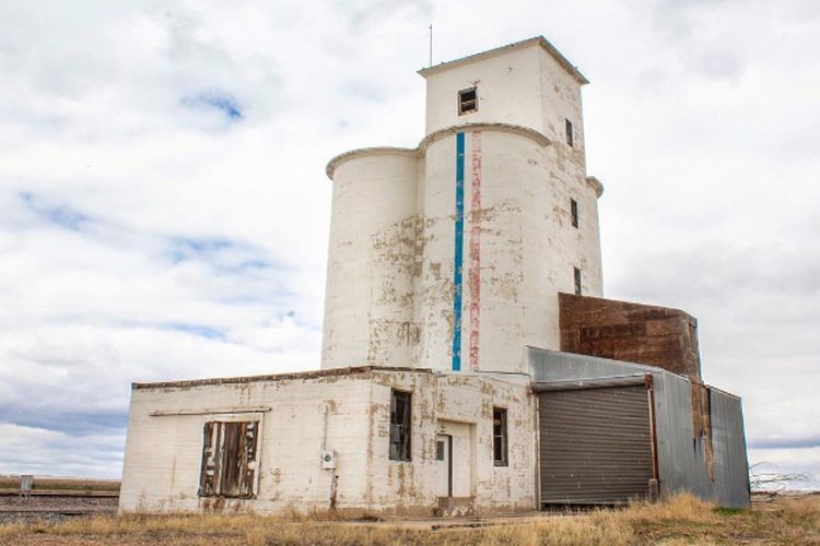 Akibat Kekurangan Bahan Baku, Perusahaan di Kalimantan Selatan Berhenti Beroperasi dan PHK Ratusan Karyawan