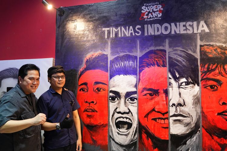 Seniman Mural di Bandung Apresiasi Kesuksesan Erick Thohir Membawa Sepak Bola Indonesia Lebih Maju
