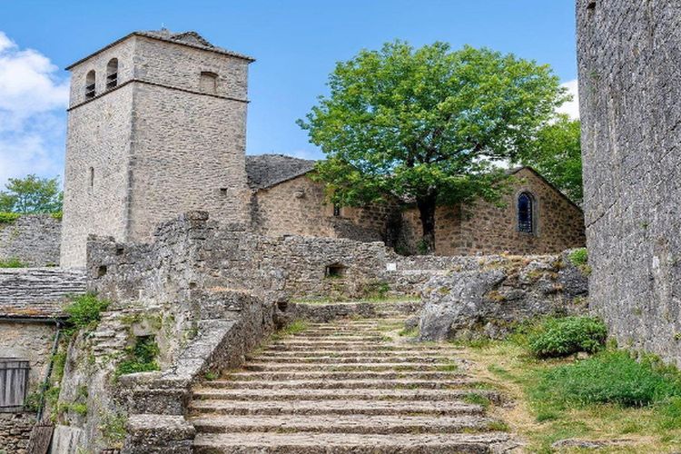 Kampung Pelosok di Jawa Timur Memiliki Monumen Perjuangan Panglima, Banyak Bangunan Terbengkalai?