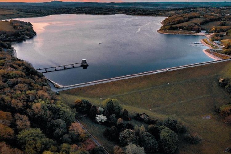 Waduk di Jawa Timur Ini Dulunya Perkampungan Warga, Saat Musim Kemarau Panjang Muncul Sebuah…