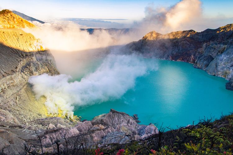 Kawah Ijen Jawa Timur Resmi Telah Menerima Sertifikat Sebagai UNESCO Global Geopark